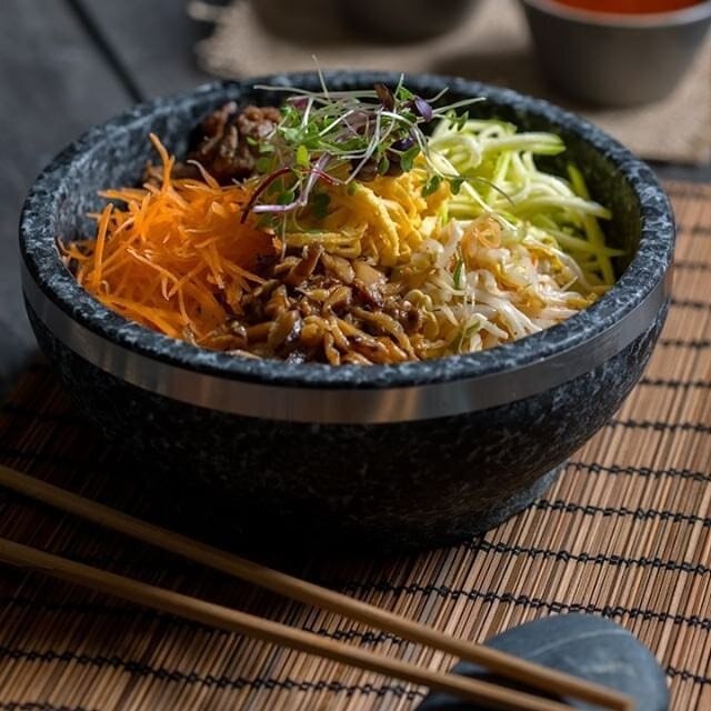 🇰🇷Mittagsmen&uuml;🇰🇷
Dolsot Bibimbap mit Suppe ab &euro;10.90 🍲
🕚Von 11:00 - 15:00🕒
